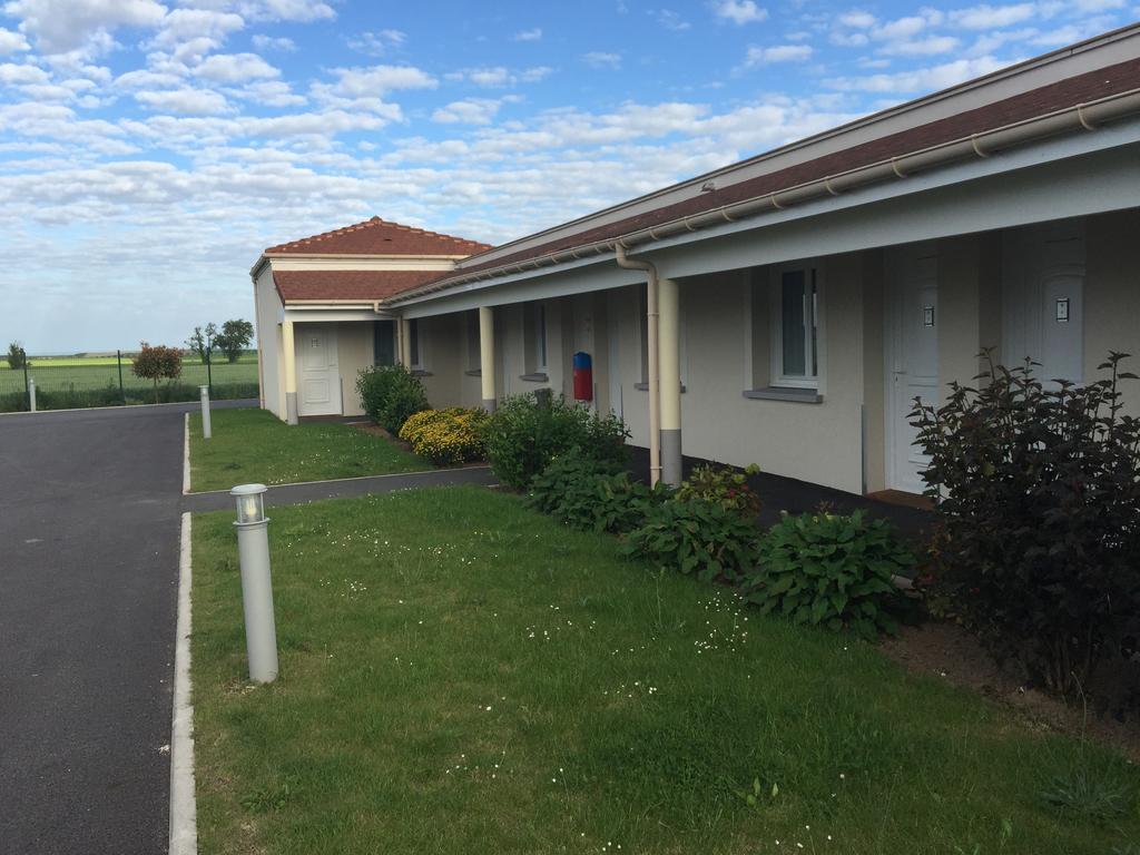 Airport-Hotel Mauregard Стая снимка